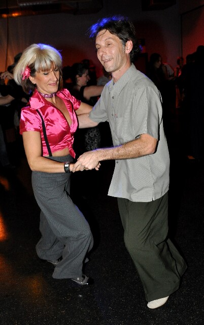 min 2008 11 08 fous swing 384